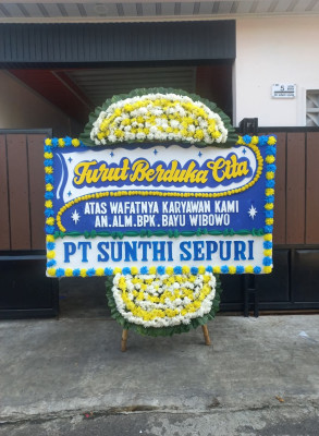 Papan Bunga Duka di Purbaratu